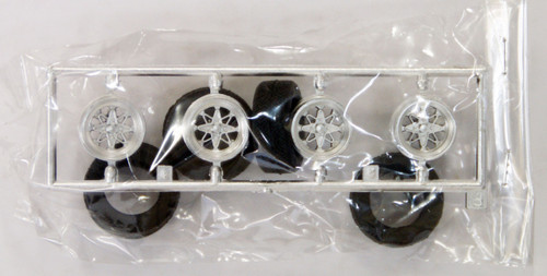 Fujimi TW36 Technoracing TV-R Wheel & Tire Set 15 inch 1/24 Scale Kit