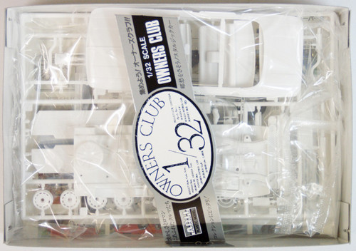 Arii Owners Club 1/32 28 1964 Gloria Super 6 1/32 Scale Kit (Microace)