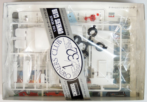 Arii Owners Club 1/32 64 1964 Mazda Carol Patrol 1/32 Scale Kit (Microace)