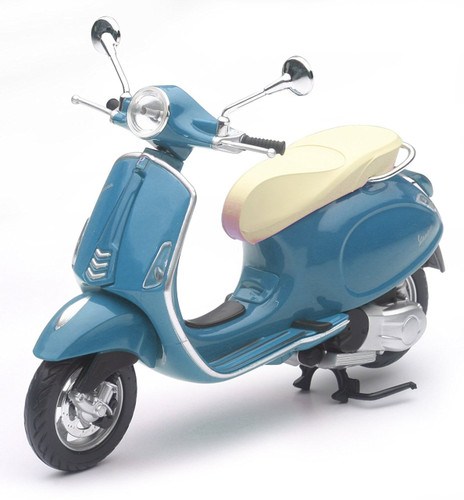 Aoshima Skynet 97250 Vespa Primavera 1/12 Scale Finished Model