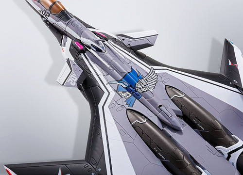 Bandai 129226 DX Chogokin Macross Delta VF-31F SIEGFRIED (Messer Ihlefeld Custom) Diecast Figure