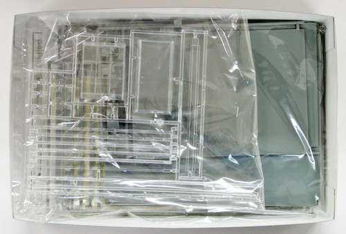 Fujimi GT01 115047 Garage 1/24 scale kit