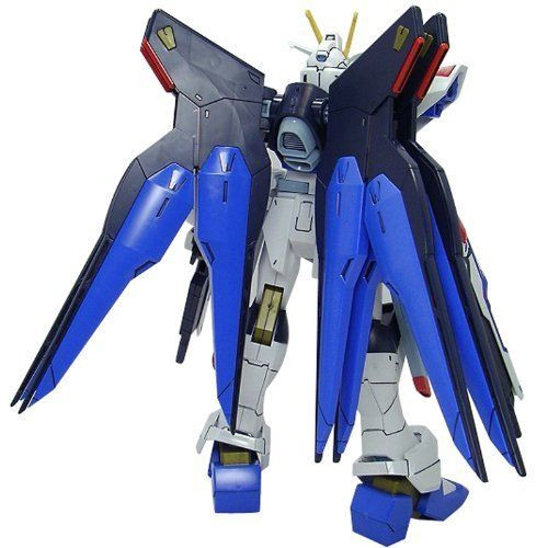 Bandai 341525 HG Gundam Seed Destiny Strike Freedom Gundam 1/100 Scale Kit