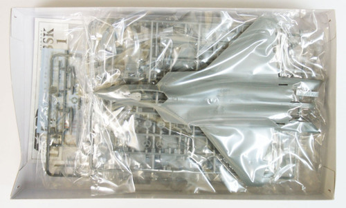 Fujimi BSK-1 722221 F22 Raptor with Engine 1/72 Scale Kit