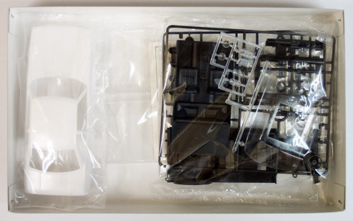 Arii Owners Club 1/24 06 1977 Celica Coupe 1/24 Scale Kit (Microace)