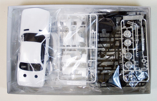 Arii Owners Club 1/24 08 1977 BMW 3.5CSL 1/24 Scale Kit (Microace)