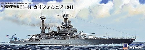 Pit-Road Skywave W-187SP USS Battleship BB-44 California 1941 1/700 scale kit
