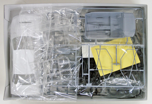 Aoshima 3218 Uras ER34 Skyline 25GT-t &'01 (Nissan) 1/24 scale kit