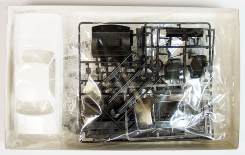 Arii Owners Club 1/24 20 1982 Toyota Mark II 1/24 Scale Kit (Microace)