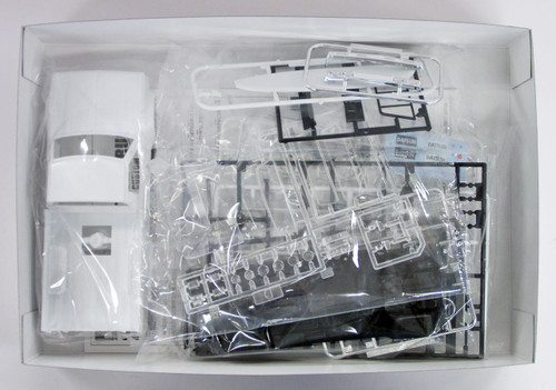 Aoshima 53355 Datsun Truck Custom 1982 (Nissan) 1/24 scale kit