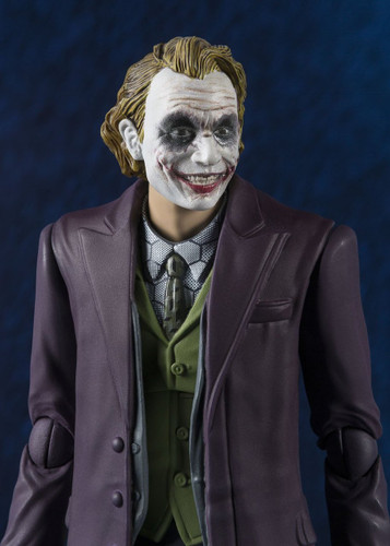 Bandai 149507 S.H. Figuarts The Dark Knight Joker Action Figure
