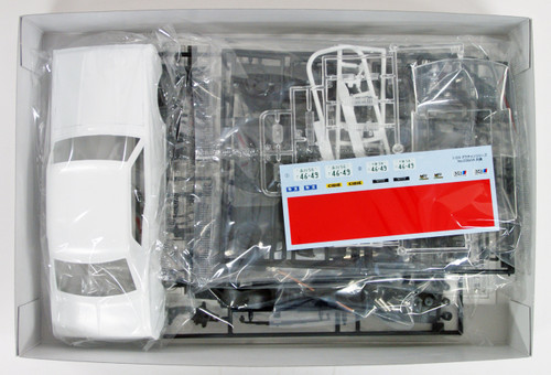 Aoshima 42670 Cedric 4DR HT 2000 SGL-E (NISSAN) 1/24 scale kit