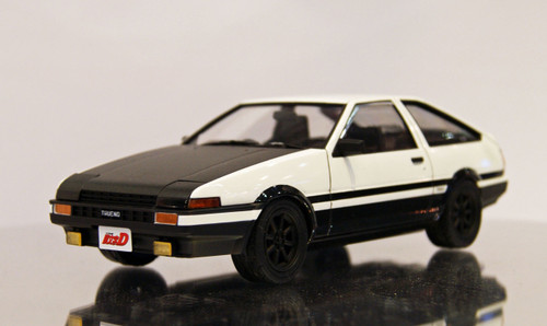 Aoshima 53133 Initial D Takumi Fujiwara AE86 Trueno Project D Ver. (Pre-painted) 1/24 scale kit