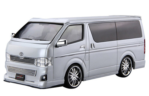 Aoshima 53591 SILKBLAZE TRH200V HIACE Ver III '10 (TOYOTA) 1/24 scale kit
