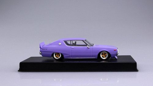 Aoshima DISM 80474 Nissan Skyline Custom Style Purple 1/43 scale model