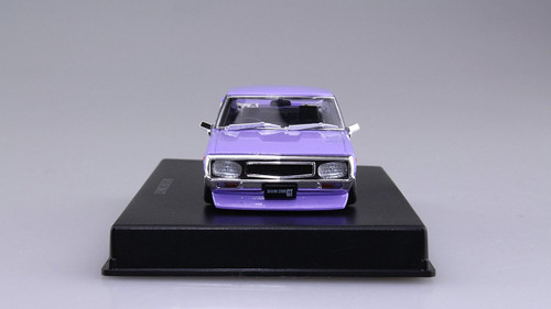 Aoshima DISM 80474 Nissan Skyline Custom Style Purple 1/43 scale model