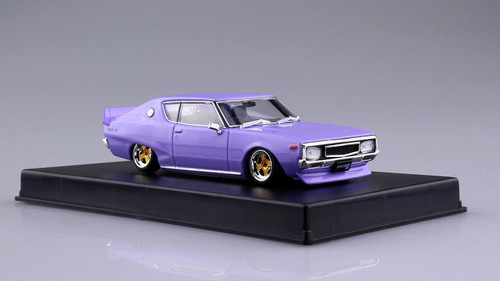 Aoshima DISM 80474 Nissan Skyline Custom Style Purple 1/43 scale model