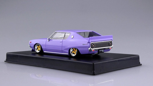 Aoshima DISM 80474 Nissan Skyline Custom Style Purple 1/43 scale model