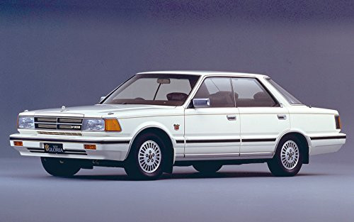 Aoshima 54789 The Model Car 58 Nissan Y30 Cedric/ Gloria 4HT V30E Brougham VIP '83 1/24 scale kit