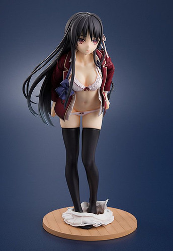 Kadokawa Suzune Horikita: Changing Clothes ver. 1/7 Scale Figure (Classroom of the Elite)
