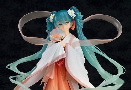 Good Smile Hatsune Miku: Harvest Moon Ver. 1/8 Scale Figure
