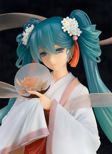 Good Smile Hatsune Miku: Harvest Moon Ver. 1/8 Scale Figure