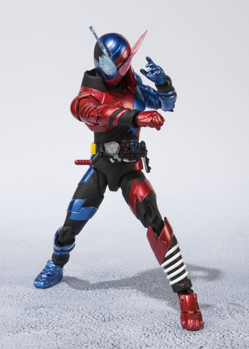 Bandai 198192 S.H. Figuarts Kamen Rider Build Rabbit Tank Form Figure