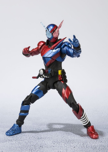Bandai 198192 S.H. Figuarts Kamen Rider Build Rabbit Tank Form Figure