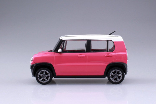 Aoshima 54154 Suzuki Hustler (Candy Pink Metalic) 1/32 scale pre-painted model kit