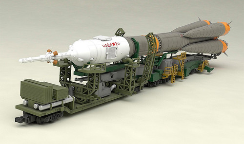 Good Smile Soyuz Rocket & Transport Train 1/150 Scale Plastic Model Kit