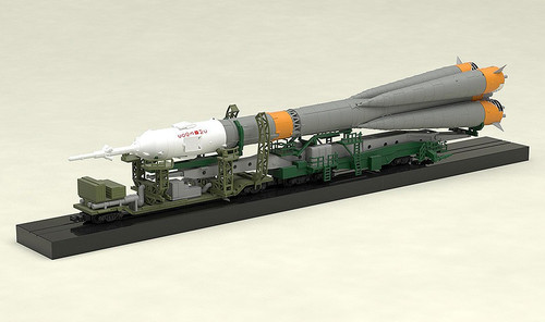 Good Smile Soyuz Rocket & Transport Train 1/150 Scale Plastic Model Kit