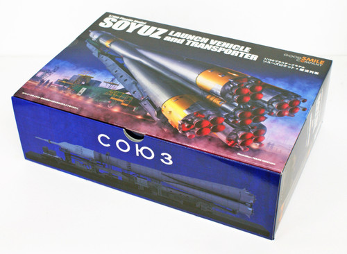 Good Smile Soyuz Rocket & Transport Train 1/150 Scale Plastic Model Kit
