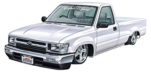 Aoshima 54505 RN80 Hilux Custom '95 (TOYOTA) 1/24 scale kit