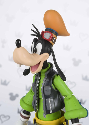 Bandai 225508 S.H. Figuarts Goofy Figure (Kingdom Hearts II)