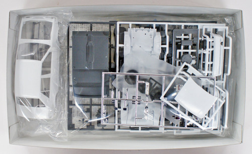 Hasegawa HC-26 Isuzu Gemini (JT190) Irmscher 1/24 scale kit