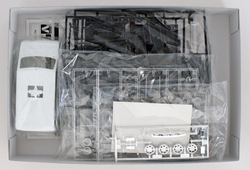 Aoshima 55717 The Model Car 74 Honda VA Life Step Van 1974 1/20 scale kit