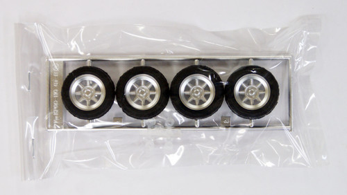 Fujimi TW07 Hayashi Street Wheel & Tire Set 15inch 1/24 Scale Kit