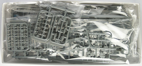 Fujimi TOKU-58 IJN Light Cruiser Isuzu 1944 (includes 2 Ships) 1/700 Scale Kit