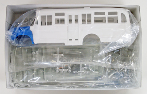 Arii 204030 ISUZU BXD-30 BONNET BUS Hokkaido 1/32 Scale Kit (Microace)