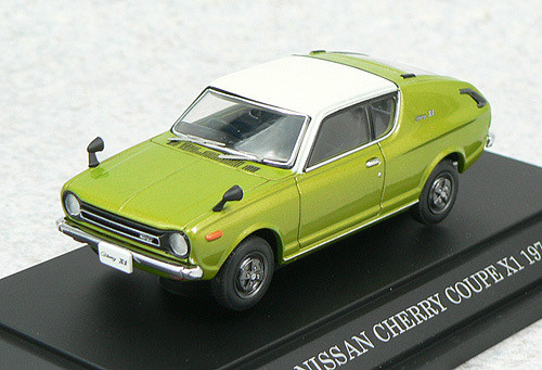 Ebbro 43506 NISSAN CHERRY COUPE X1 WHITE TOP 1/43 Scale