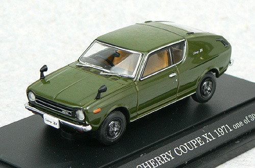 Ebbro 43541 NISSAN CHERRY COUPE X1 1971 Green 1/43 Scale