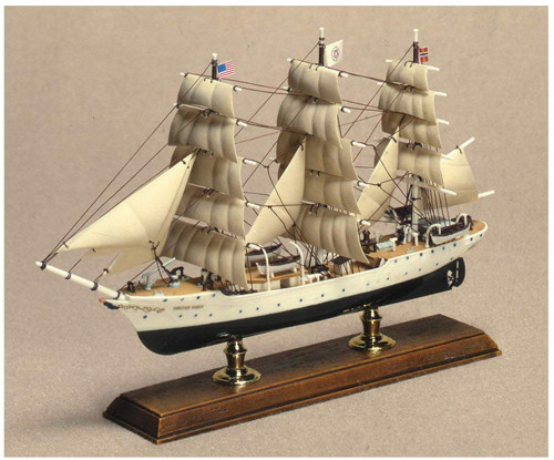 Aoshima 56561 Christian Radich 1/350 Scale kit