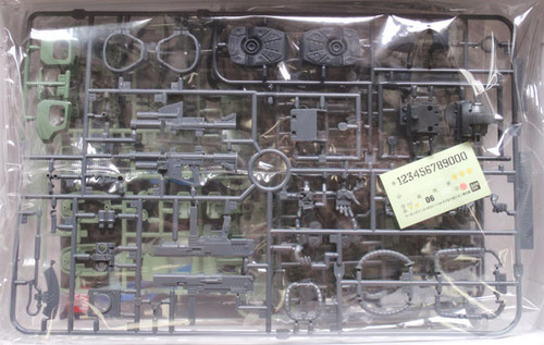 Bandai HGUC 105 Gundam MS-06F-2 ZAKU II F2 1/144 Scale Kit