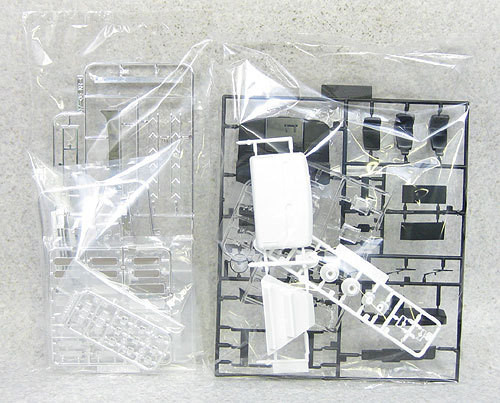 Aoshima 02711 Sokoku Boei Japanese Truck 1/32 Scale Kit