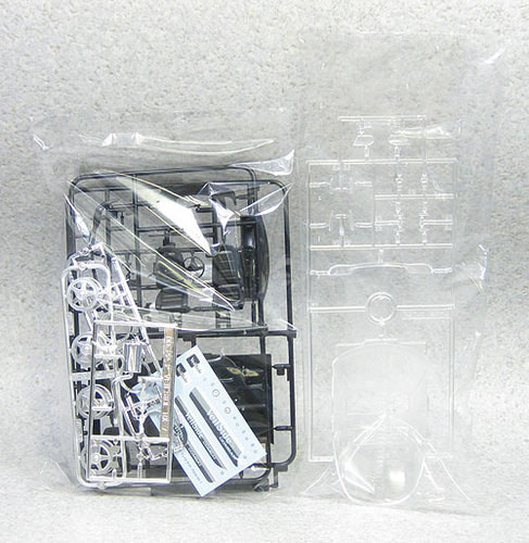 Aoshima 07228 Mazda RX-7 FD3S VeilSide Combat Model 1/24 Scale Kit