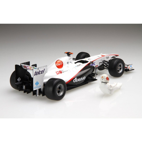 Fujimi GP SP24 F1 Sauber C30 Japan GP with Driver Figure 1/20 Scale Kit