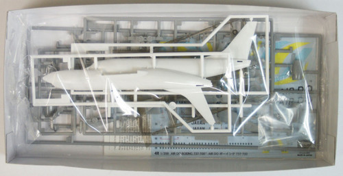 Hasegawa 42 Boeing 737-700 AIR DO 1/200 Scale Kit