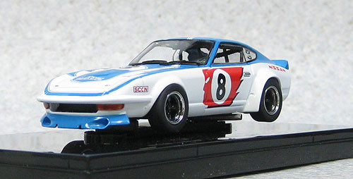Ebbro 44950 Nissan Fairlady Z 240ZR No.8 1973 Fuji 1000km 1/43 Scale