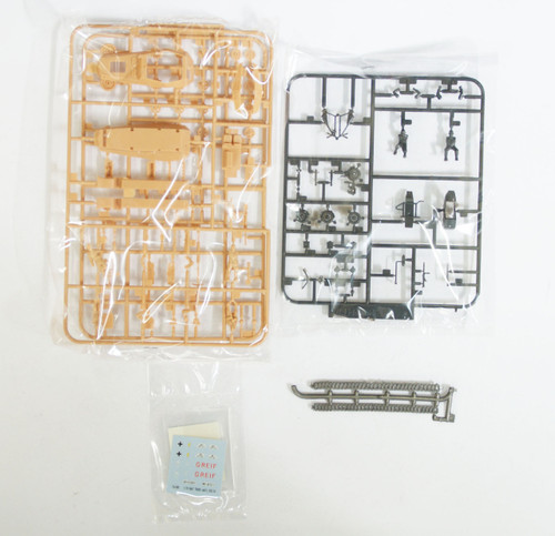 Fujimi SWA17 Special World Armor Hanomag Sdkfz250/10 1/76 Scale Kit