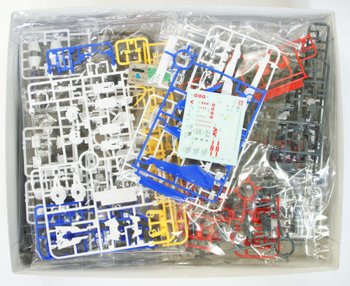 Bandai MG 851833 Gundam Build Strike Gundam Full Package Gat-X105B/FP 1/100 Scale Kit